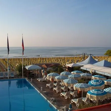 Szálloda Monaco & Quisisana